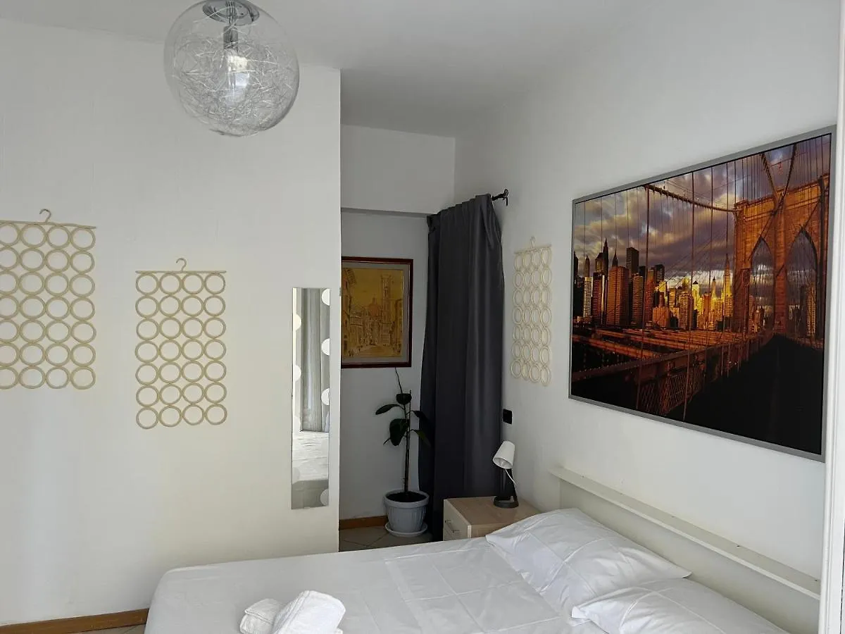 Apartment In Piazza Puccini contacts
